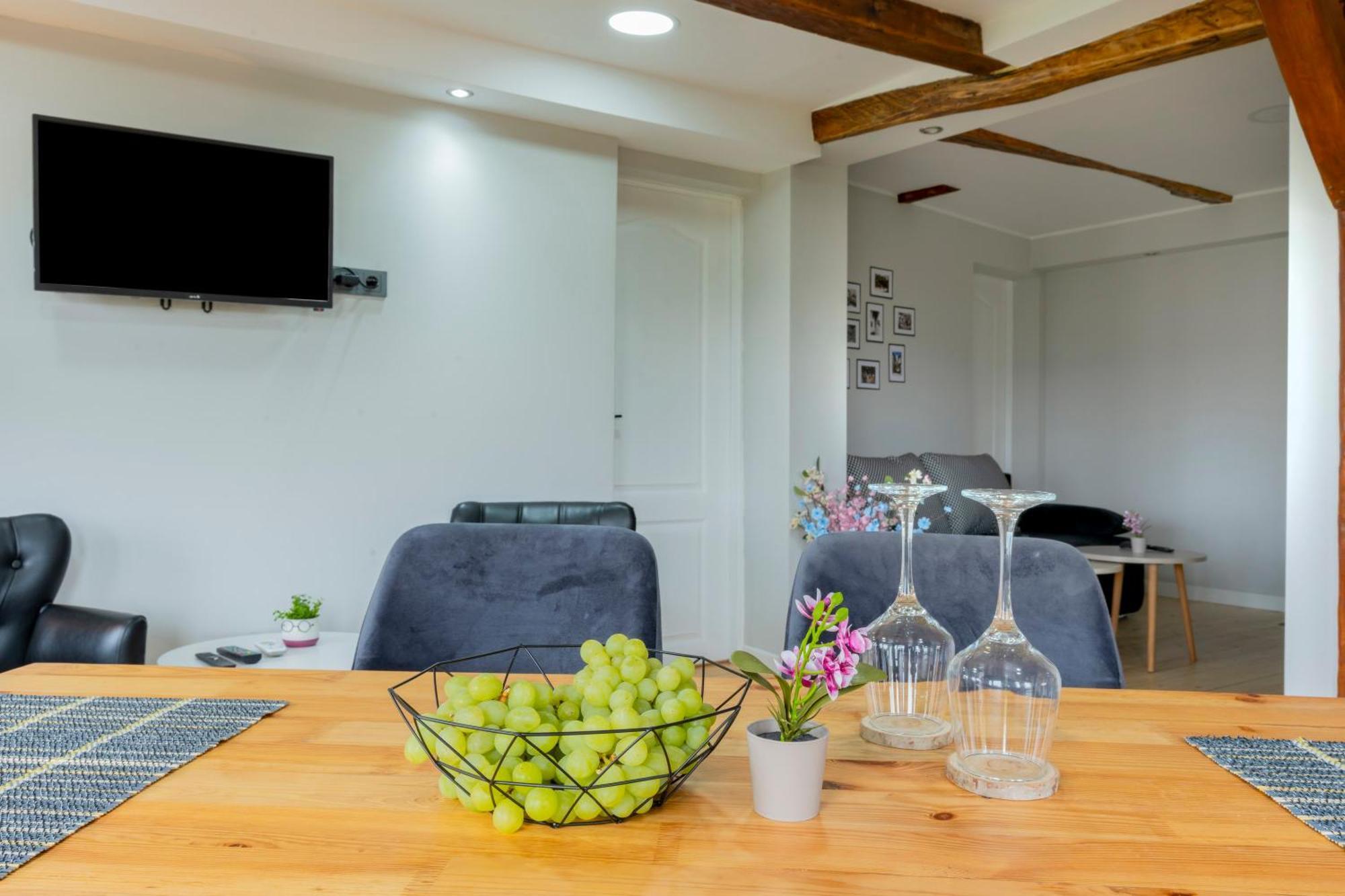 Bobevata Guest House - Floor 2 - Stunning View Old Town Veliko Tarnovo Luaran gambar