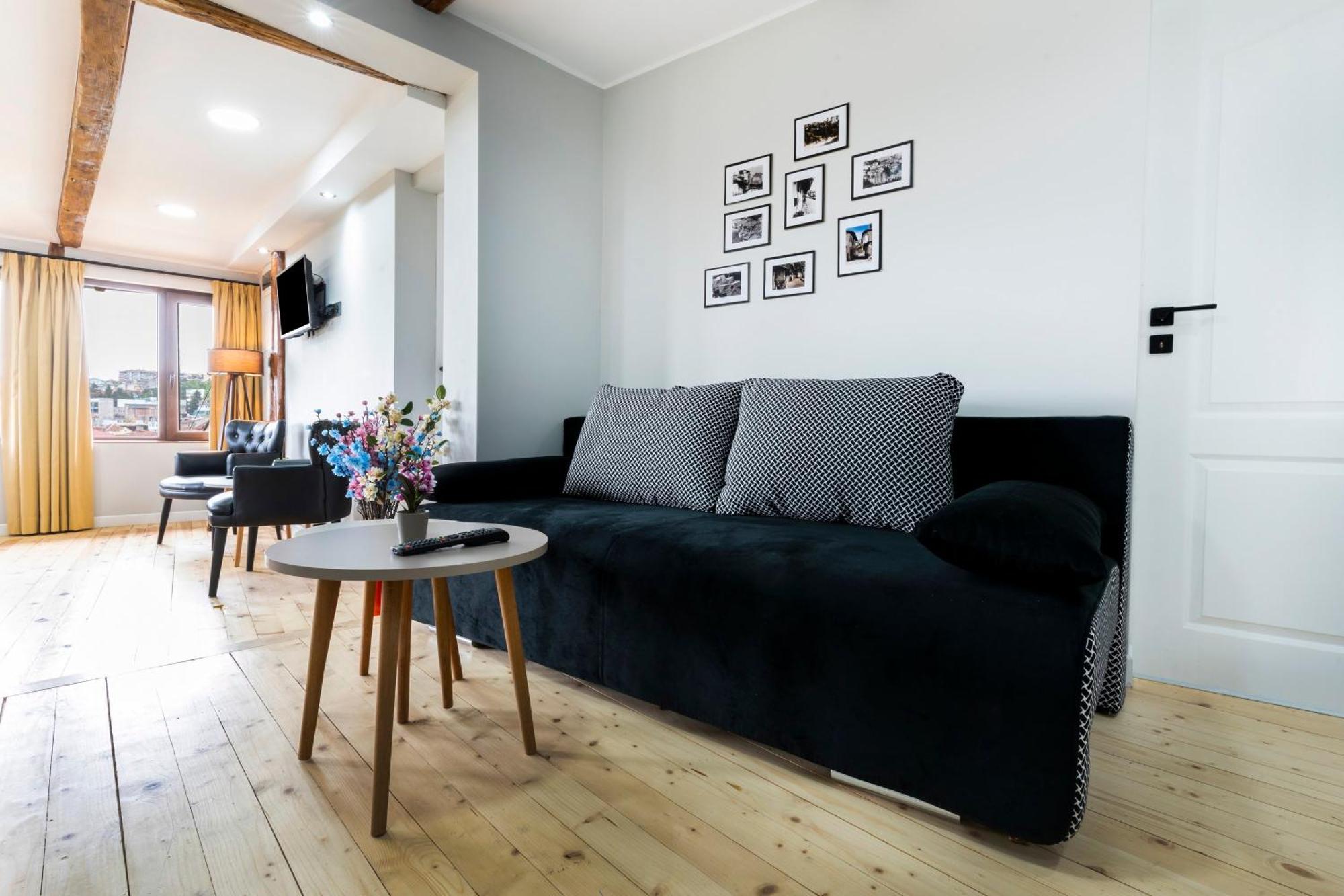 Bobevata Guest House - Floor 2 - Stunning View Old Town Veliko Tarnovo Luaran gambar